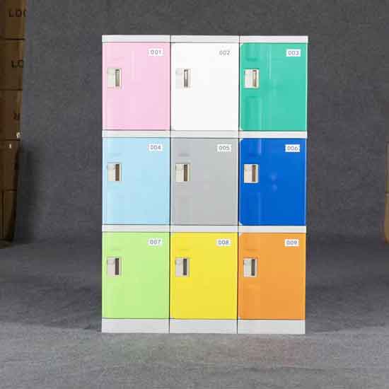swimming pool lockers