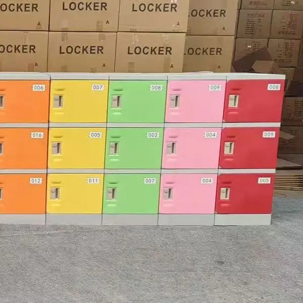 Customizable-Stackable-Student-Lockers-in-School-Corridor